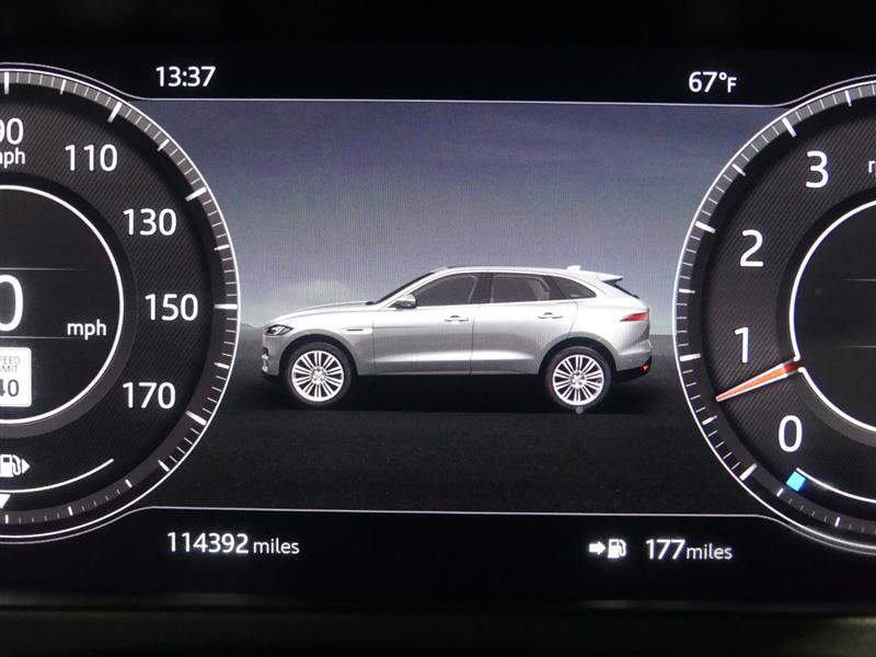 Used 2019 Jaguar F-PACE S image 34