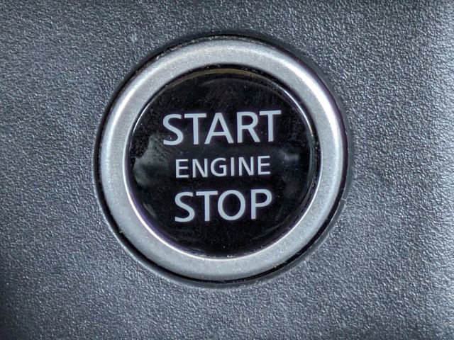 Used 2023 Nissan Rogue SV image 30