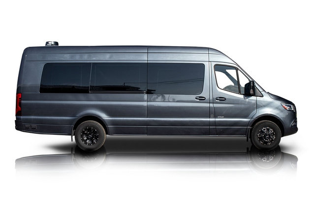 Used 2020 Mercedes-Benz Sprinter 3500 image 2