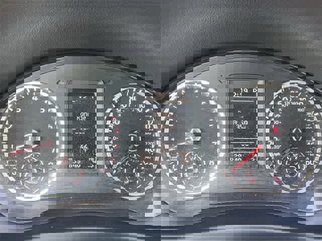 Used 2017 Volkswagen Tiguan S image 25