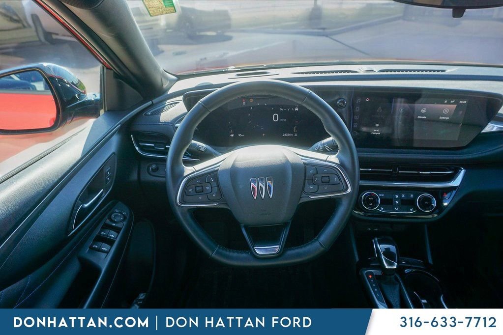 Used 2024 Buick Envista Sport Touring w/ Convenience I Package FWD image 5