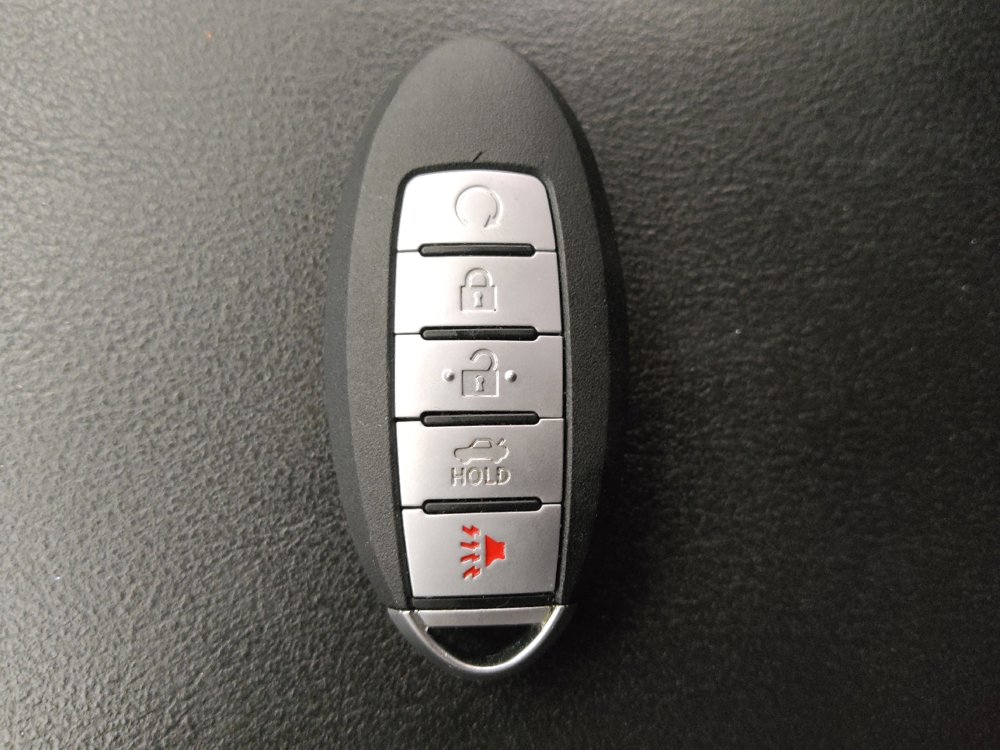 Used 2019 Nissan Pathfinder SL AWD/4WD image 32