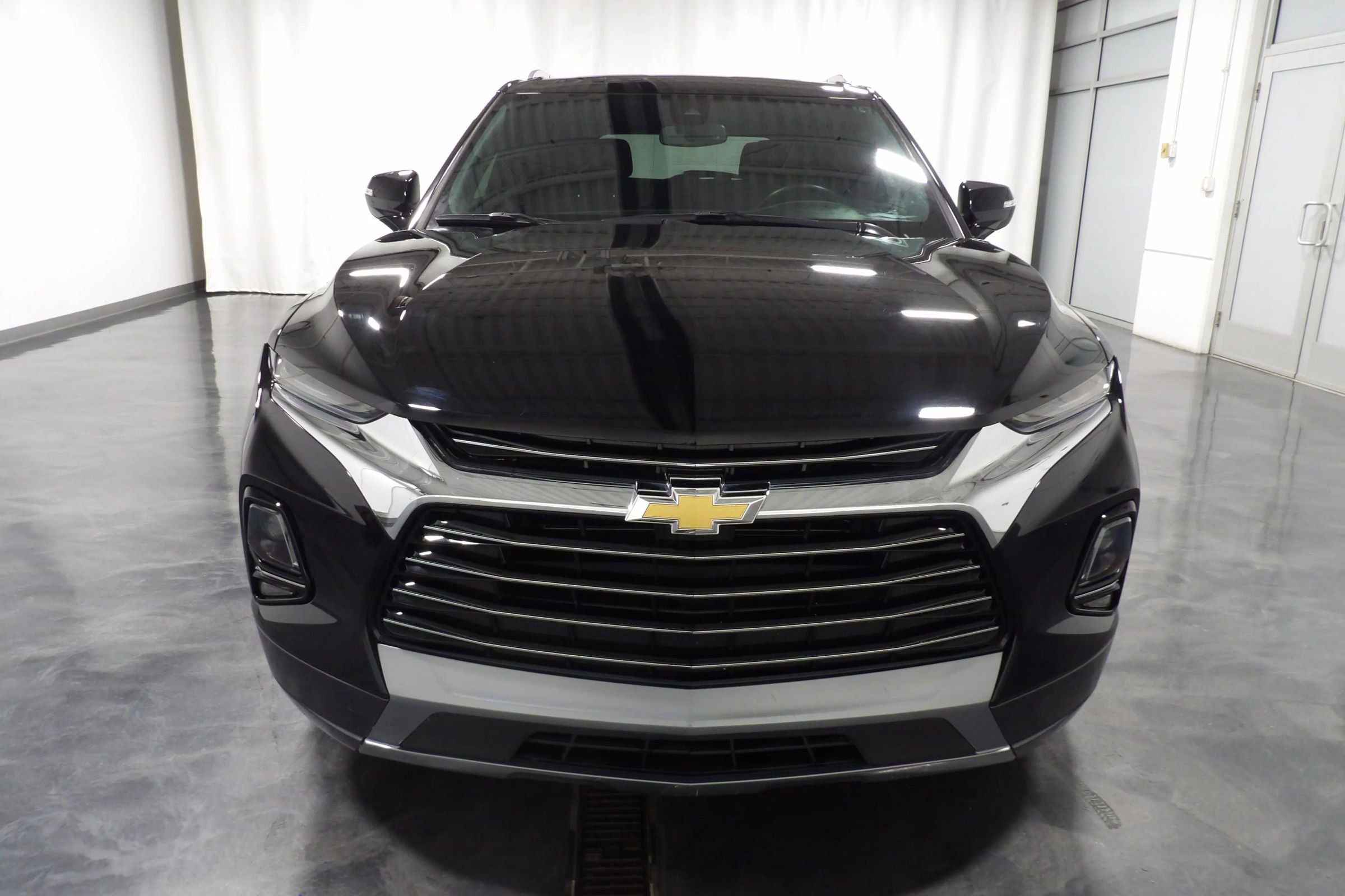 Used 2022 Chevrolet Blazer Premier w/ Enhanced Convenience Package AWD/4WD image 2