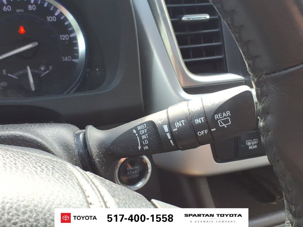 Used 2014 Toyota Highlander Limited AWD/4WD image 24