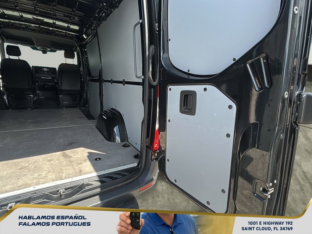 Used 2024 Mercedes-Benz Sprinter 144 Cargo image 32