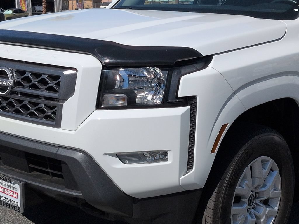 Used 2024 Nissan Frontier SV w/ SV Convenience Package AWD/4WD image 8