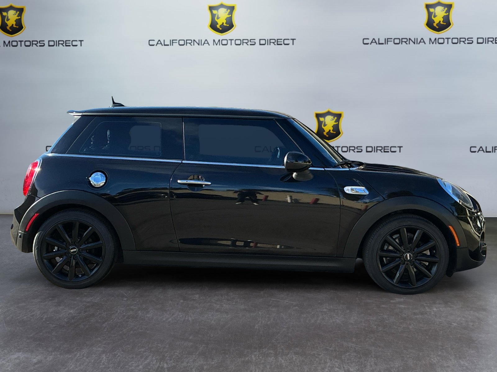Used 2019 MINI Cooper S image 4