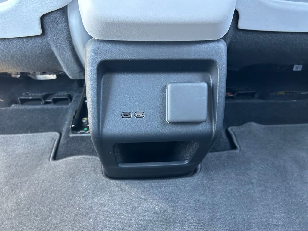 Used 2025 Cadillac Optiq Luxury 1 AWD/4WD image 49