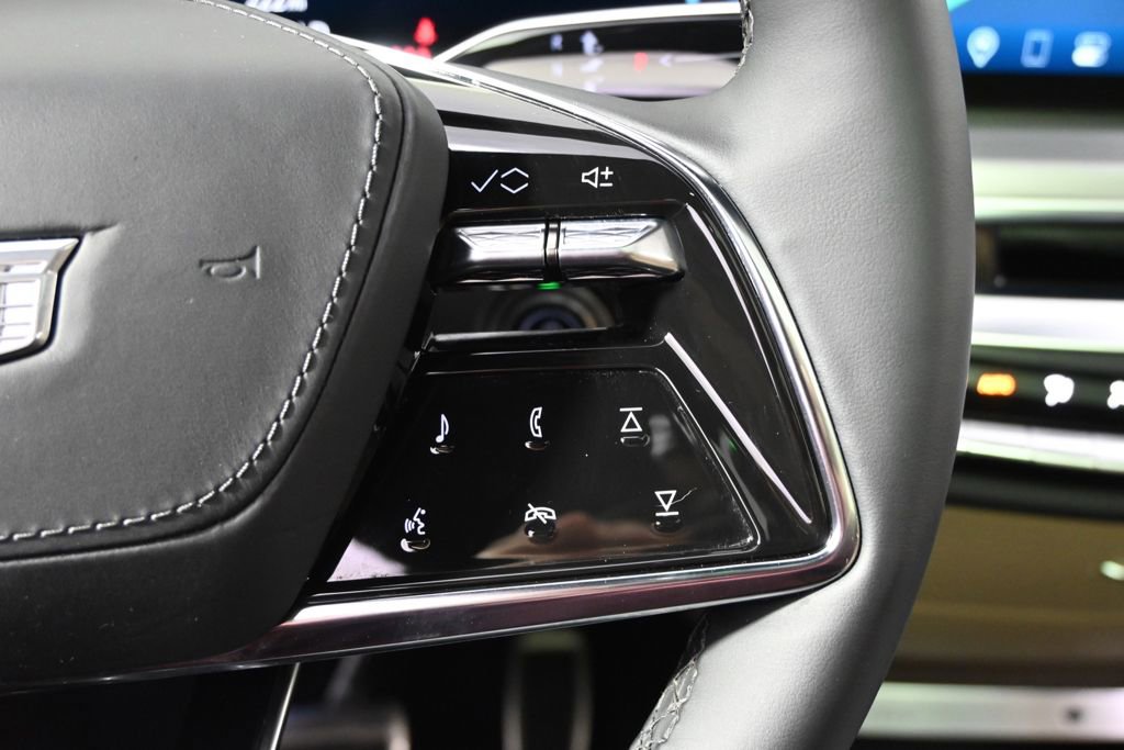 New 2025 Cadillac Lyriq Sport w/ Nappa Leather Package AWD/4WD image 35
