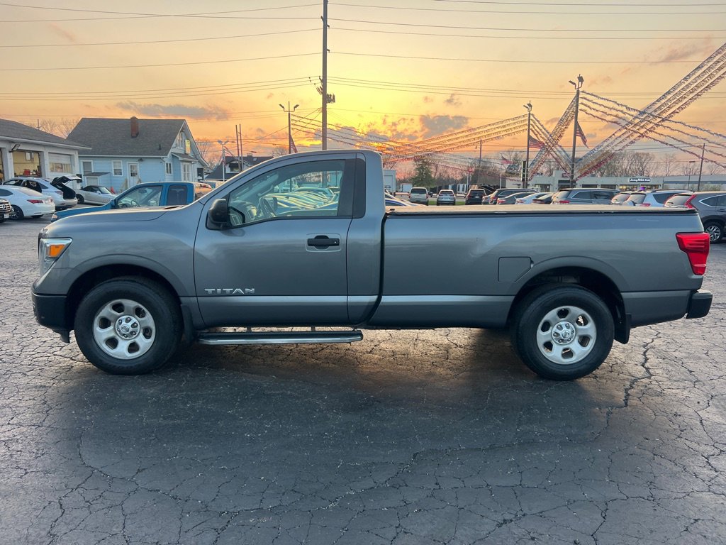Used 2017 Nissan Titan S RWD image 4