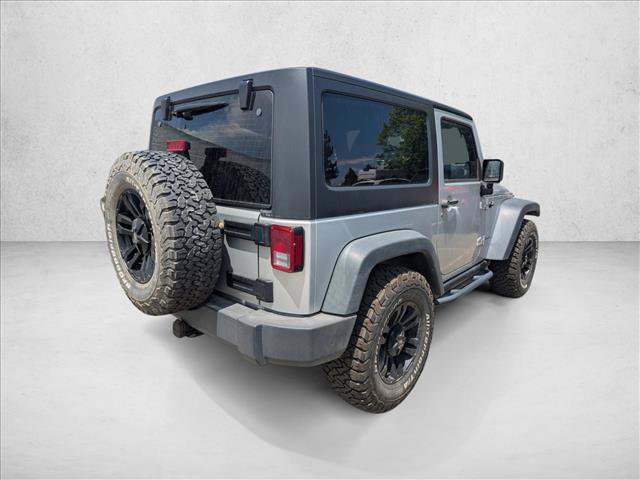 Used 2012 Jeep Wrangler Rubicon w/ Dual Top Group AWD/4WD image 5
