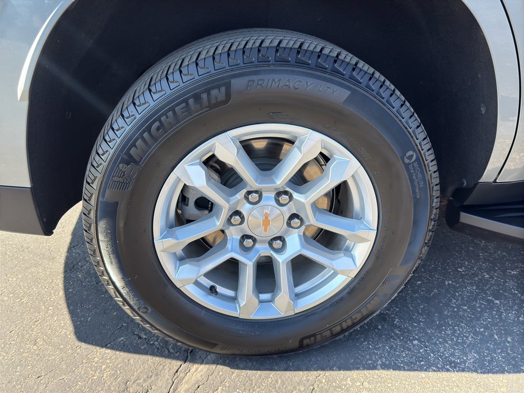 Used 2025 Chevrolet Tahoe LT image 9