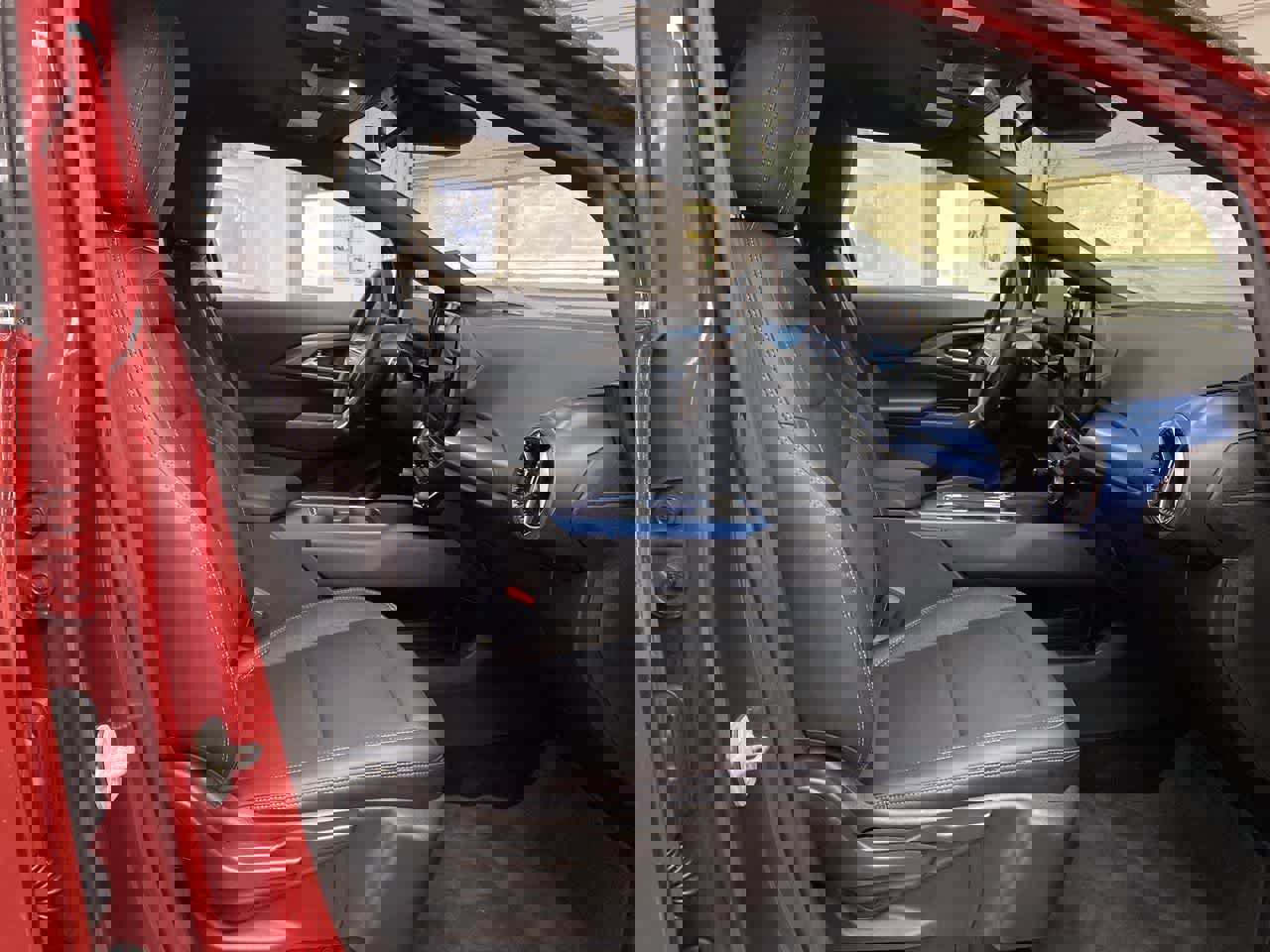 Used 2025 Chevrolet Equinox EV LT w/ Convenience Package image 18