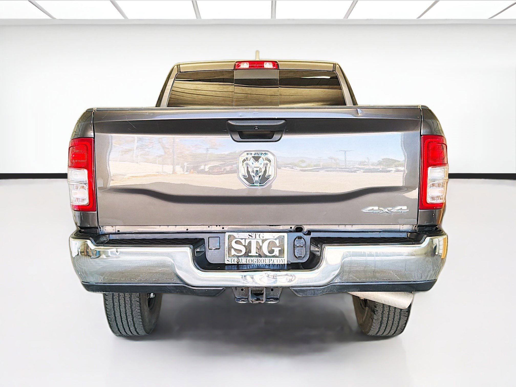 Used 2024 RAM 2500 Tradesman w/ Chrome Appearance Group image 5