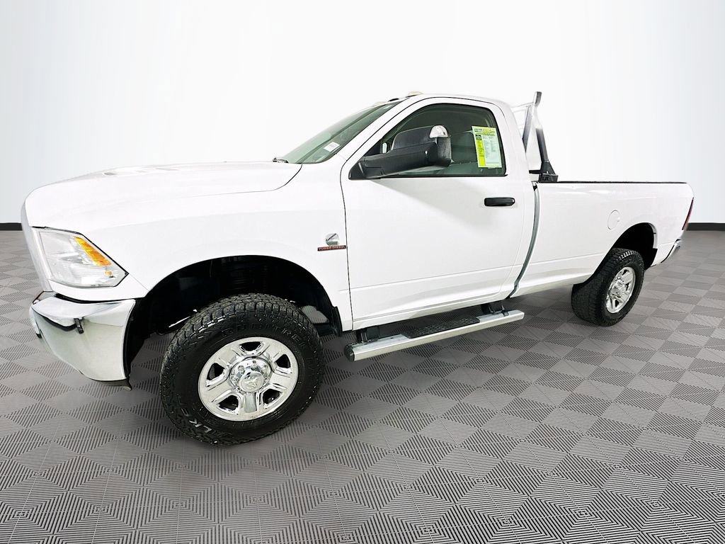 Used 2016 RAM 3500 Tradesman w/ Chrome Appearance Group AWD/4WD image 4
