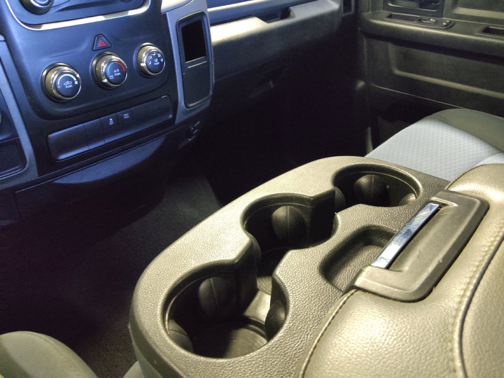 Used 2016 RAM 1500 Express RWD image 26
