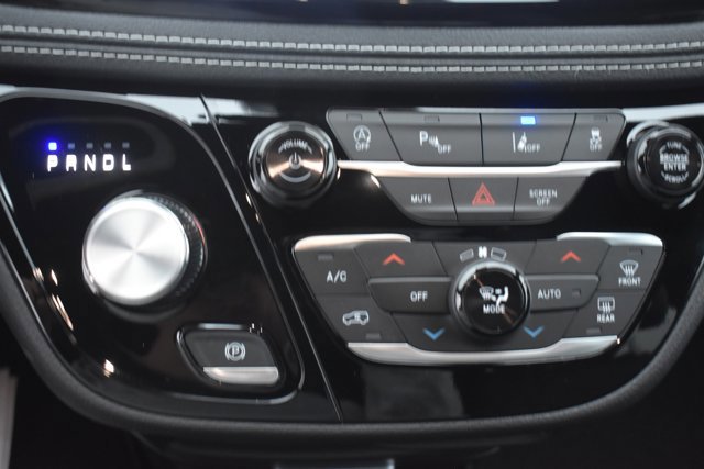 New 2026 Chrysler Pacifica Select image 26