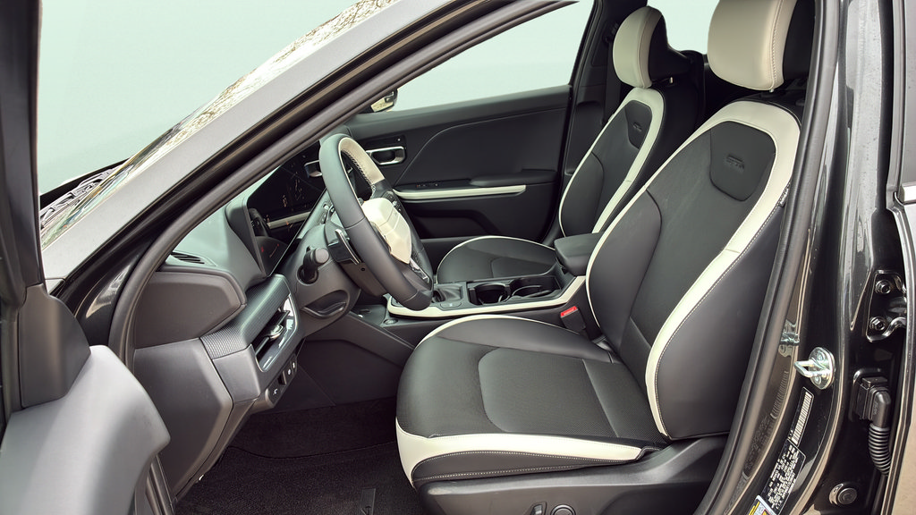 New 2026 Kia K4 EX FWD image 12