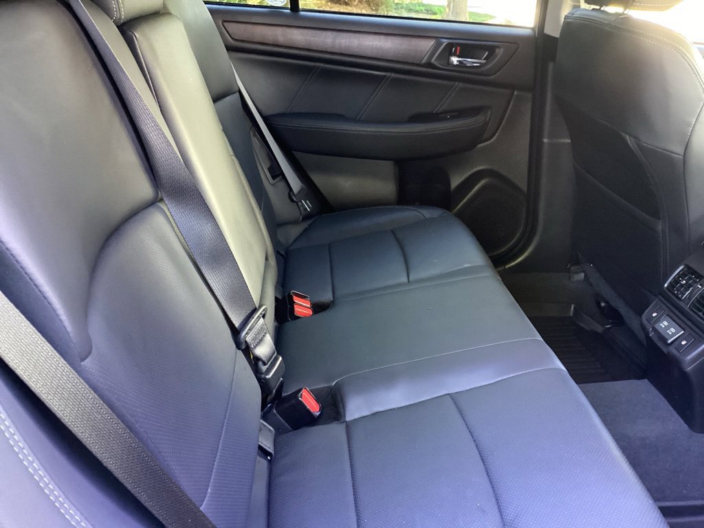 Used 2019 Subaru Outback 2.5i Limited AWD/4WD image 5