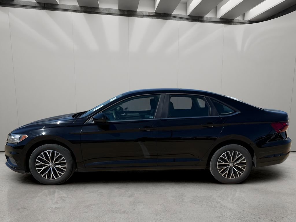 Used 2021 Volkswagen Jetta S image 2