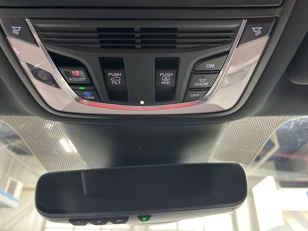 Used 2023 Acura MDX A-Spec AWD/4WD image 32