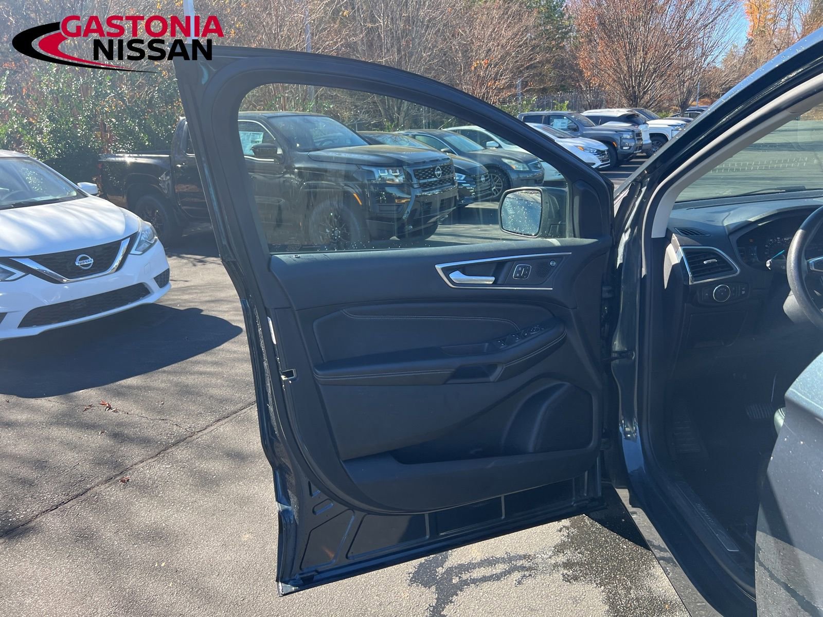 Used 2022 Ford Edge Titanium image 42