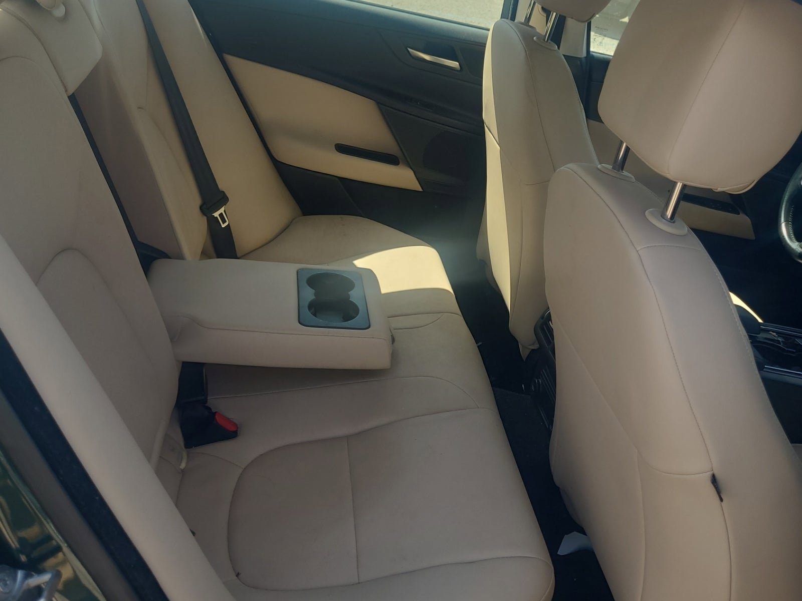 Used 2017 Jaguar XE Premium AWD/4WD image 13