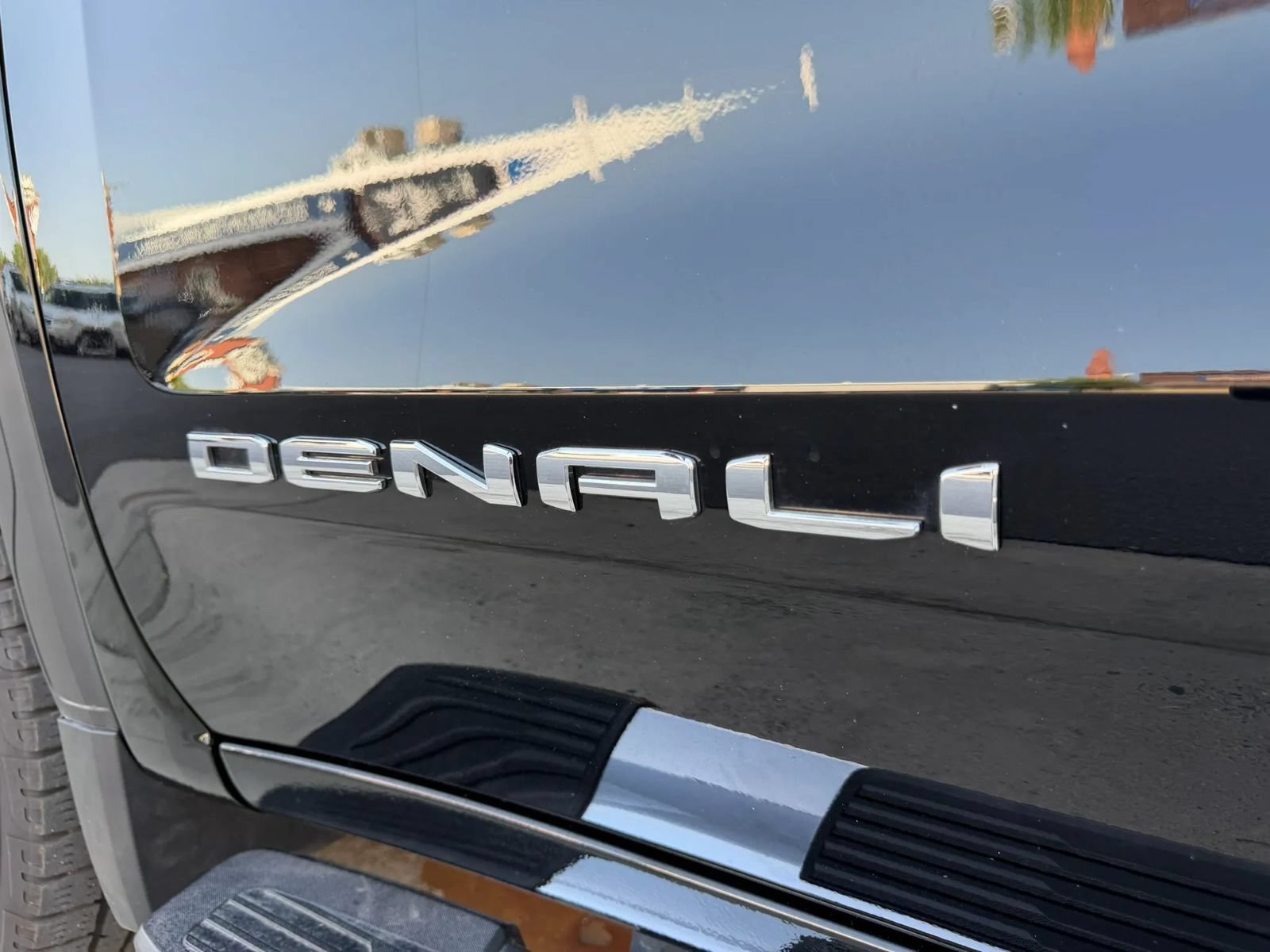 Used 2020 GMC Sierra 1500 Denali w/ Driver Alert Package II AWD/4WD image 15