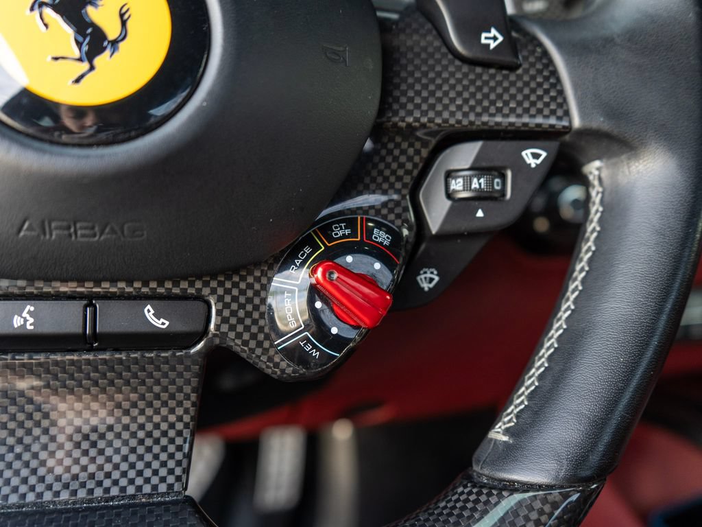 Used 2019 Ferrari 812 Superfast RWD image 21