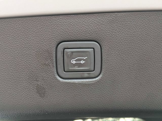 Used 2023 Chevrolet Blazer RS w/ Driver Confidence II Package FWD image 13