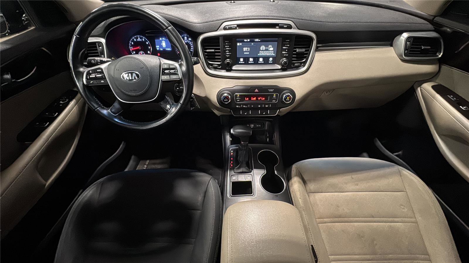 Used 2019 Kia Sorento FWD V6 w/ LX V6 Convenience Package image 26