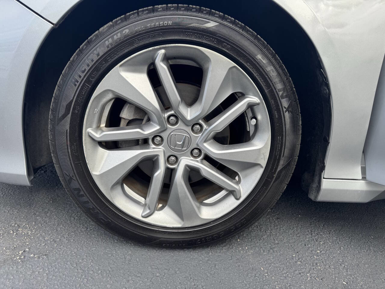 Used 2019 Honda Accord LX image 32