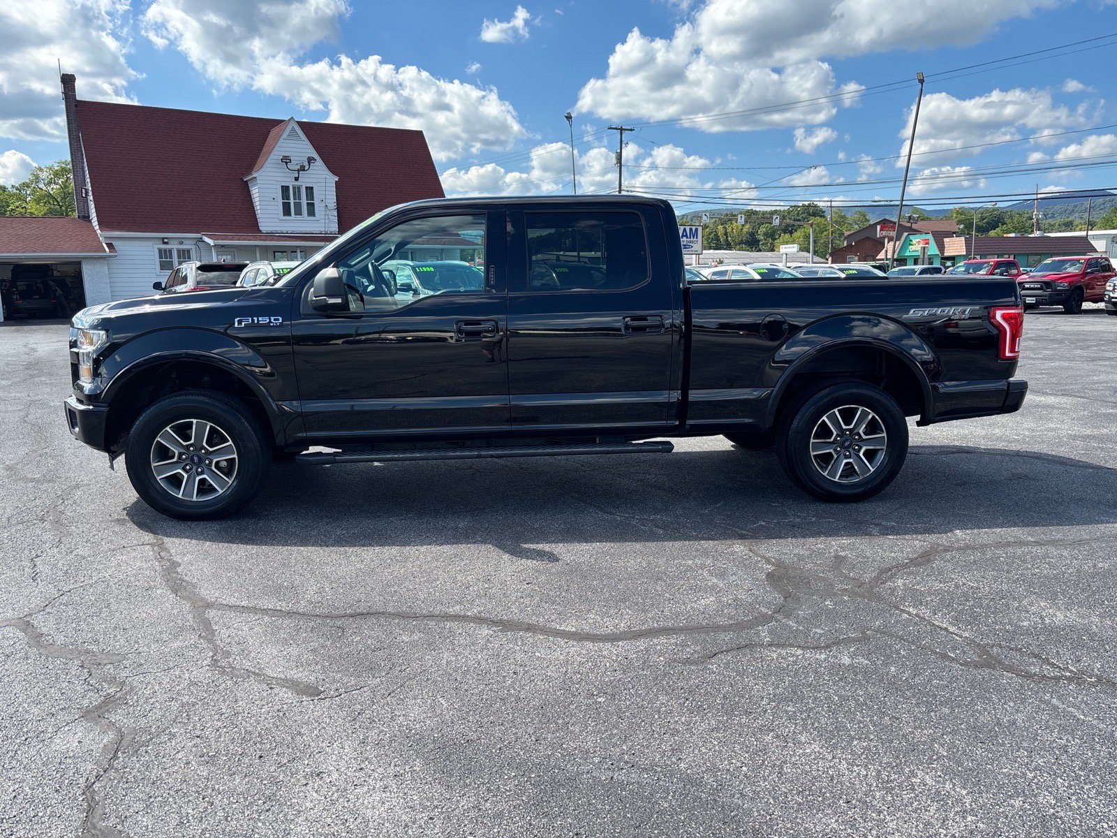 Used 2016 Ford F150 XLT w/ Equipment Group 302A Luxury AWD/4WD image 4