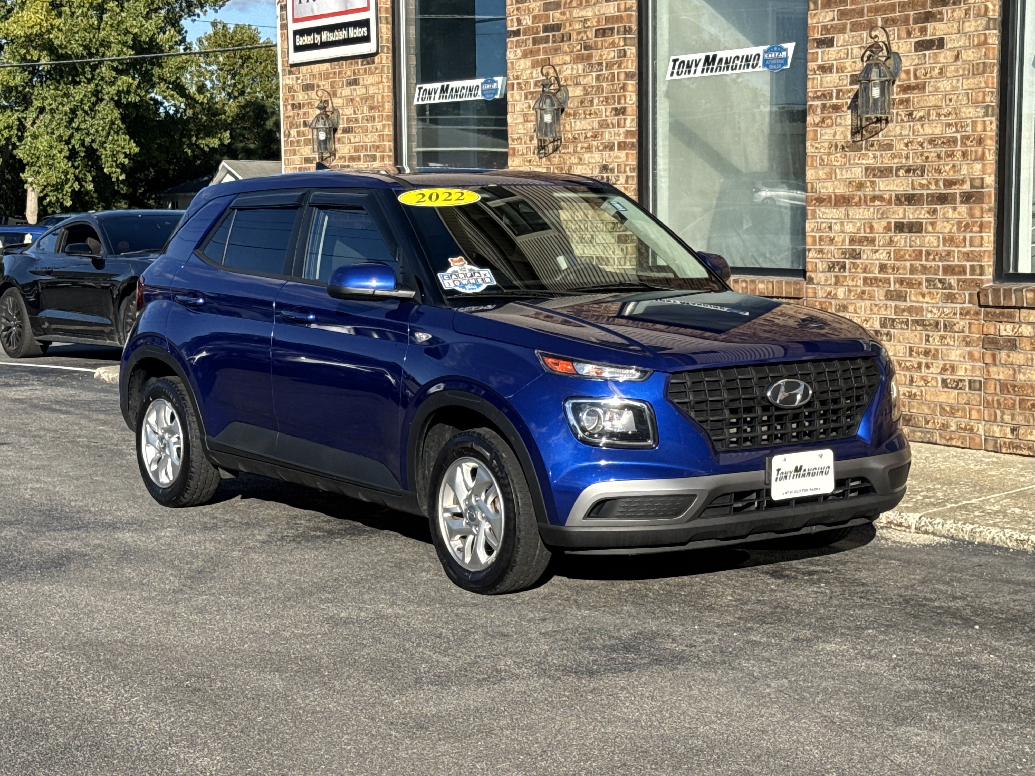 Used 2022 Hyundai Venue SE FWD image 7