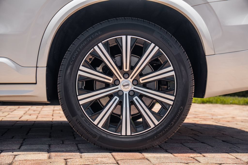 Used 2023 Volvo XC90 B5 Core w/ Protection Package Premier AWD/4WD image 16