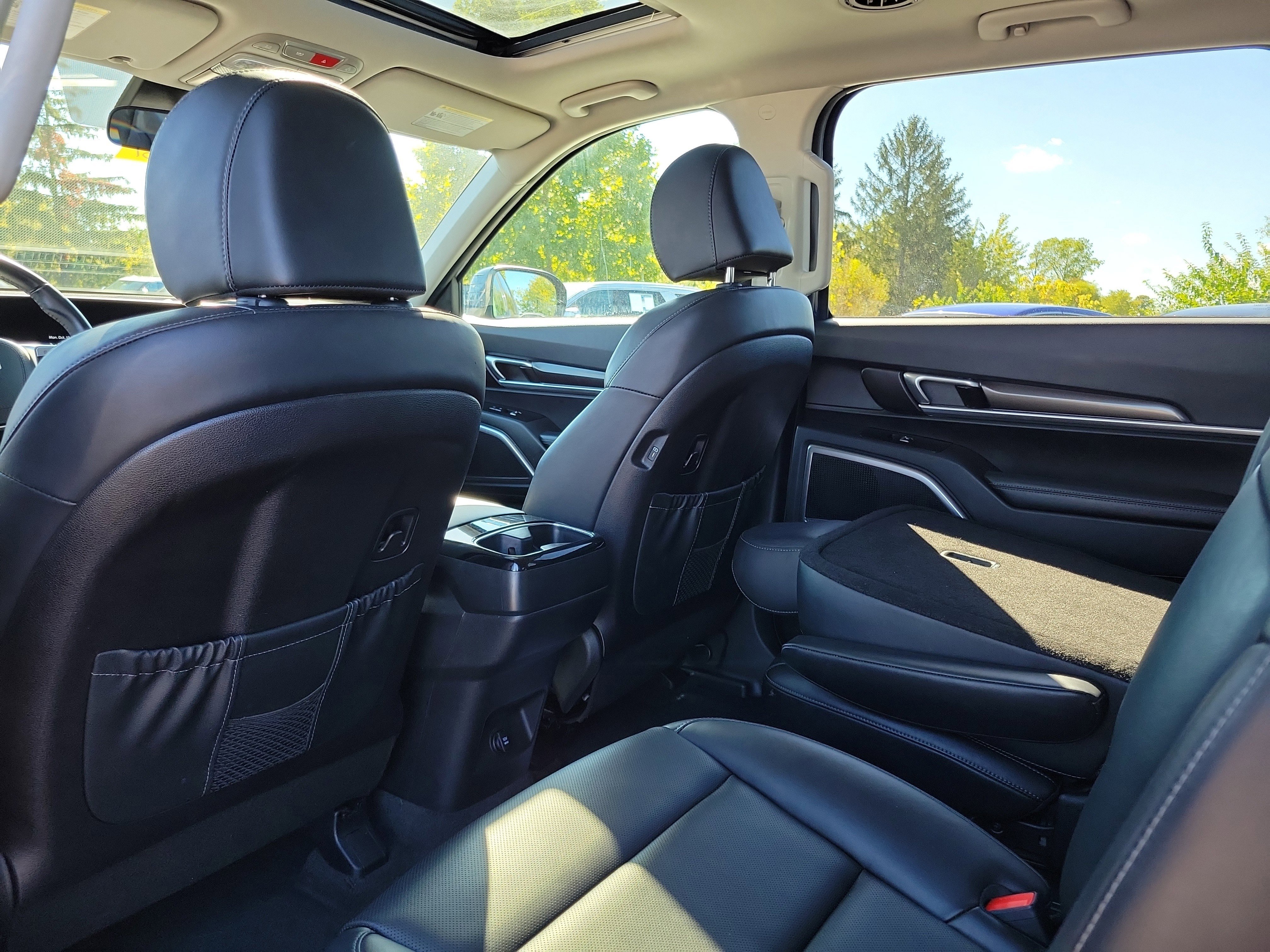 Used 2025 Kia Telluride S image 14