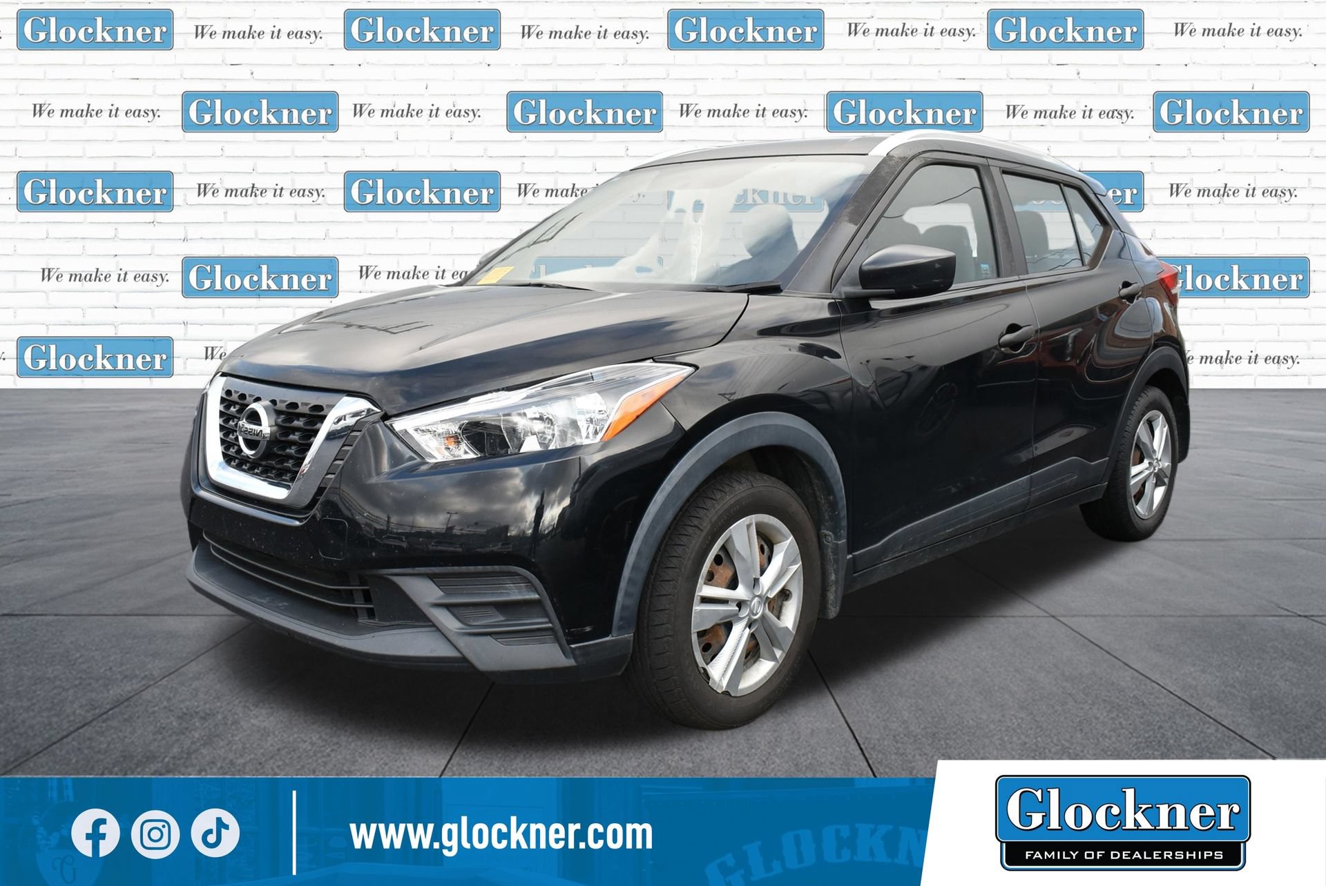 Used 2019 Nissan Kicks S FWD image 1