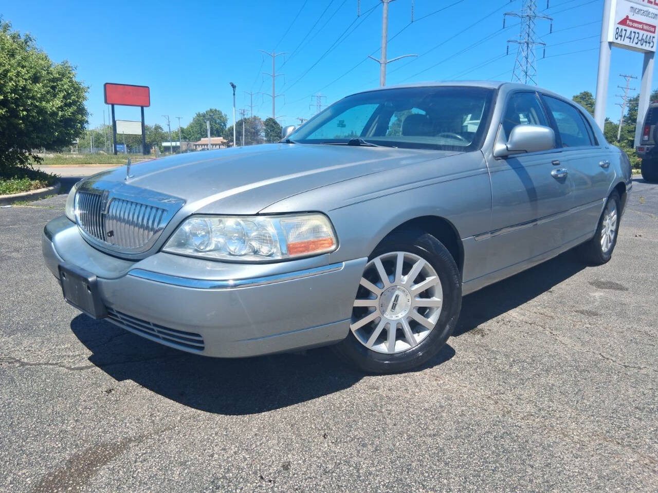 Used 2006 Lincoln Town Car Signature