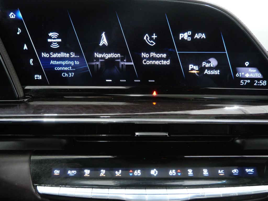 Used 2023 Cadillac Escalade ESV Premium Luxury Platinum AWD/4WD image 21
