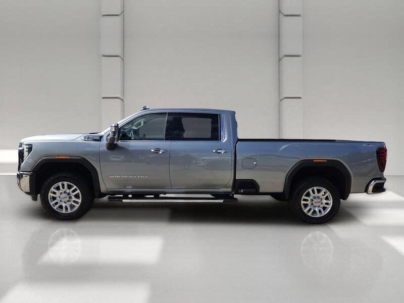 Used 2024 GMC Sierra 2500 SLT w/ SLT Premium Package AWD/4WD image 2