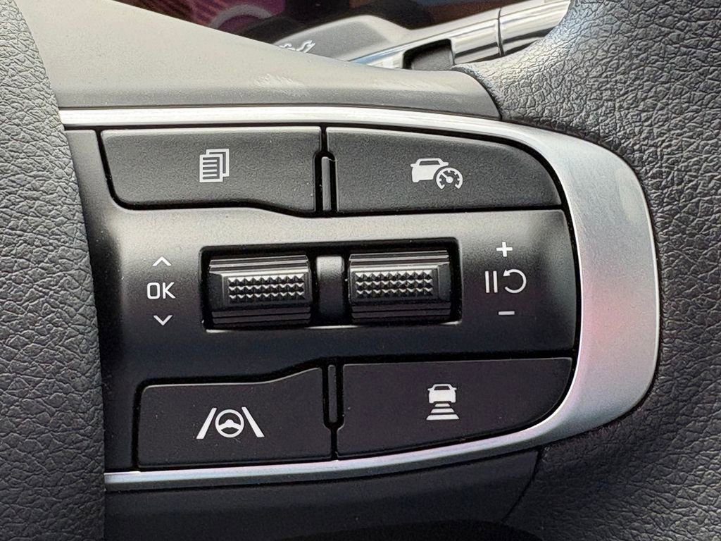 New 2026 Kia K5 LXS image 22
