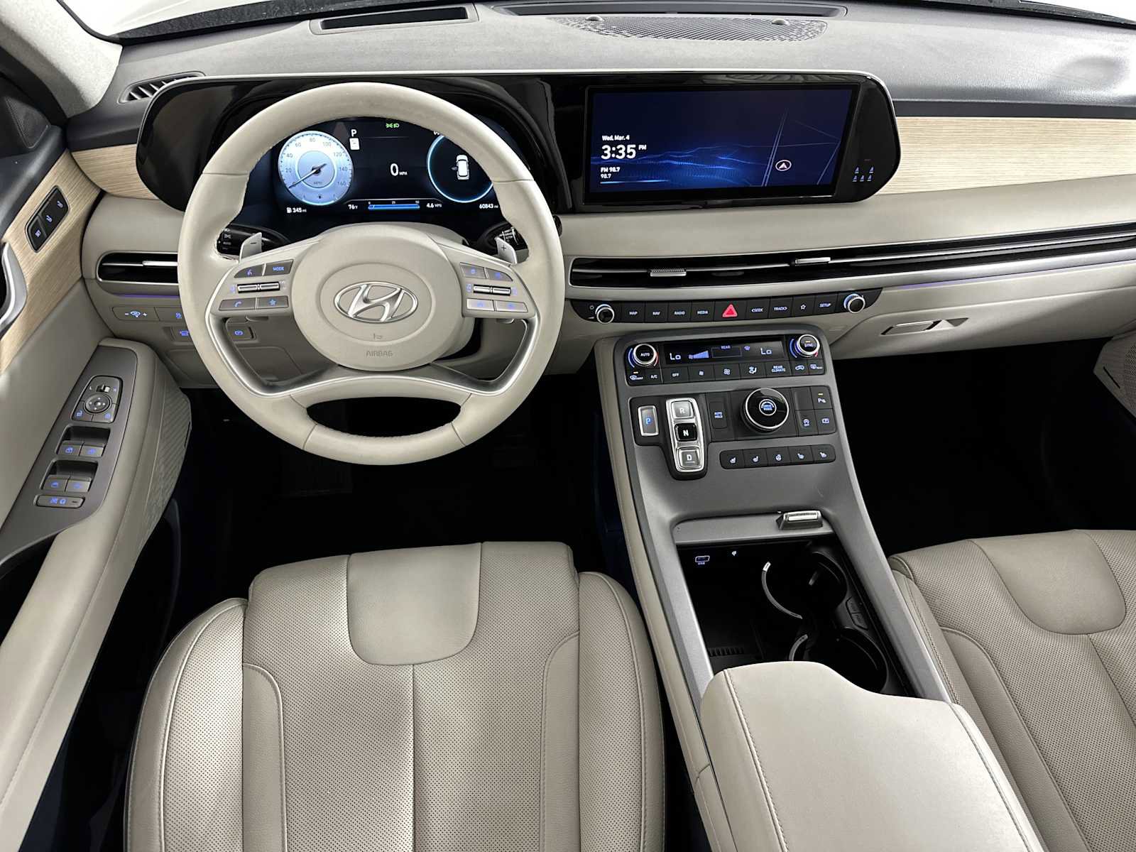 Used 2024 Hyundai Palisade Limited image 13