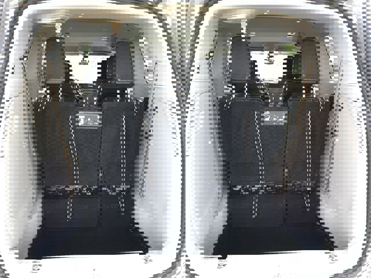 Used 2020 Chrysler Voyager Lxi image 17