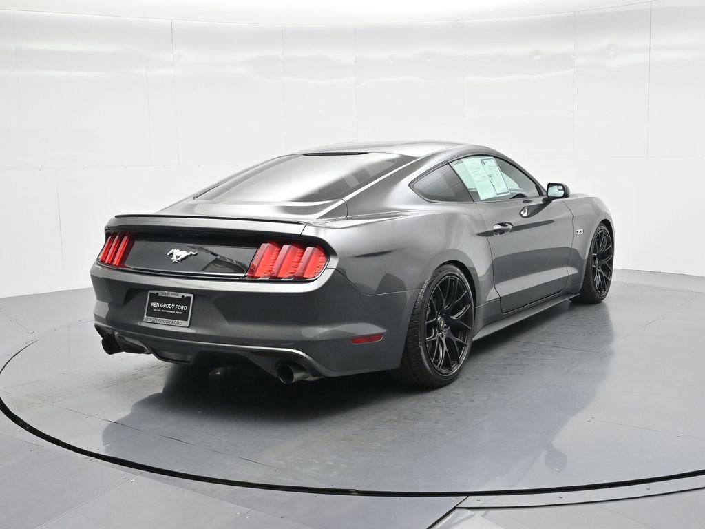 Used 2015 Ford Mustang Coupe RWD image 24