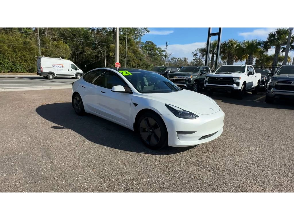 Used 2021 Tesla Model 3 Standard Range Plus image 8