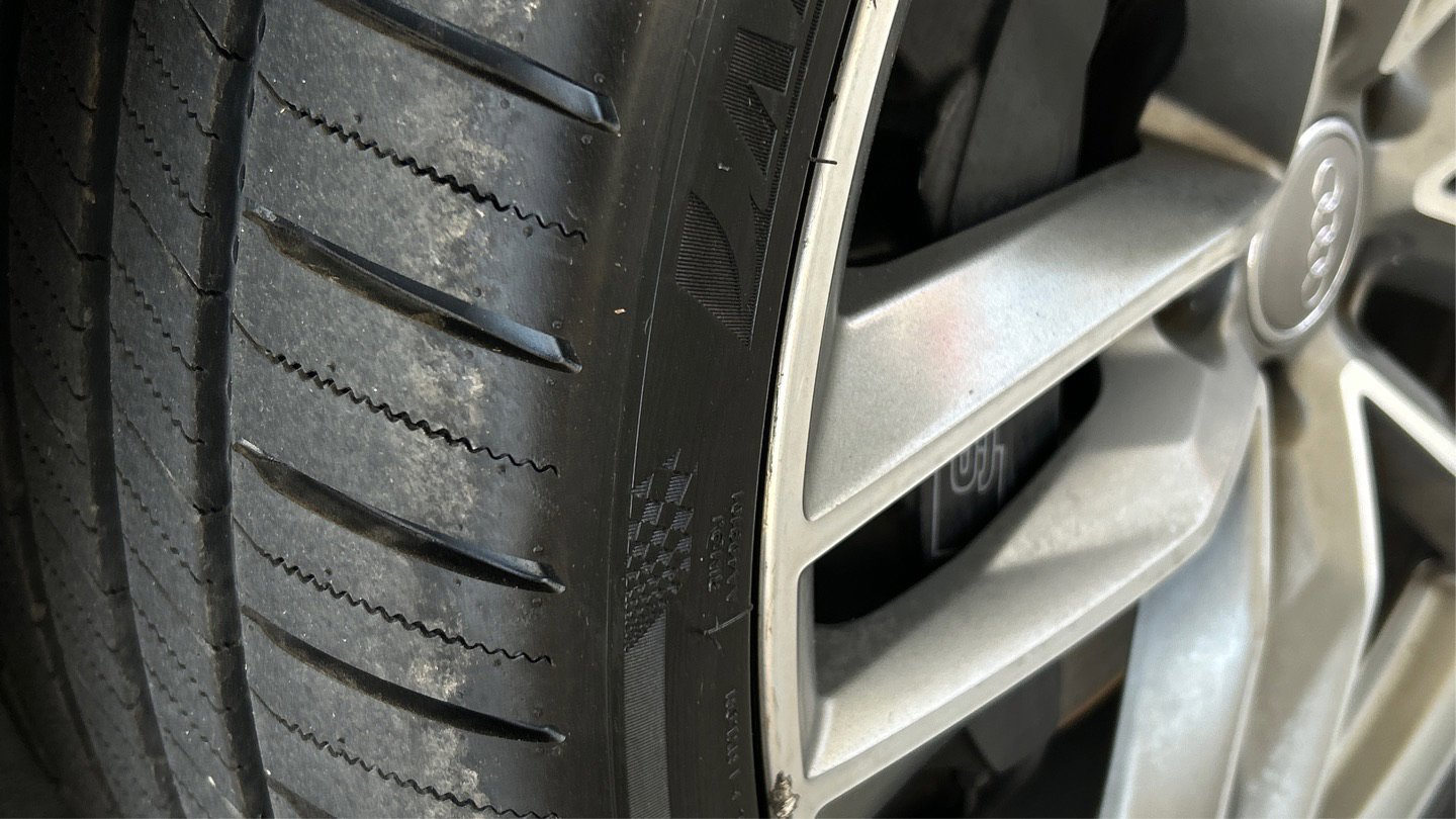 Used 2015 Audi S6 w/ Driver Assistance Package image 48