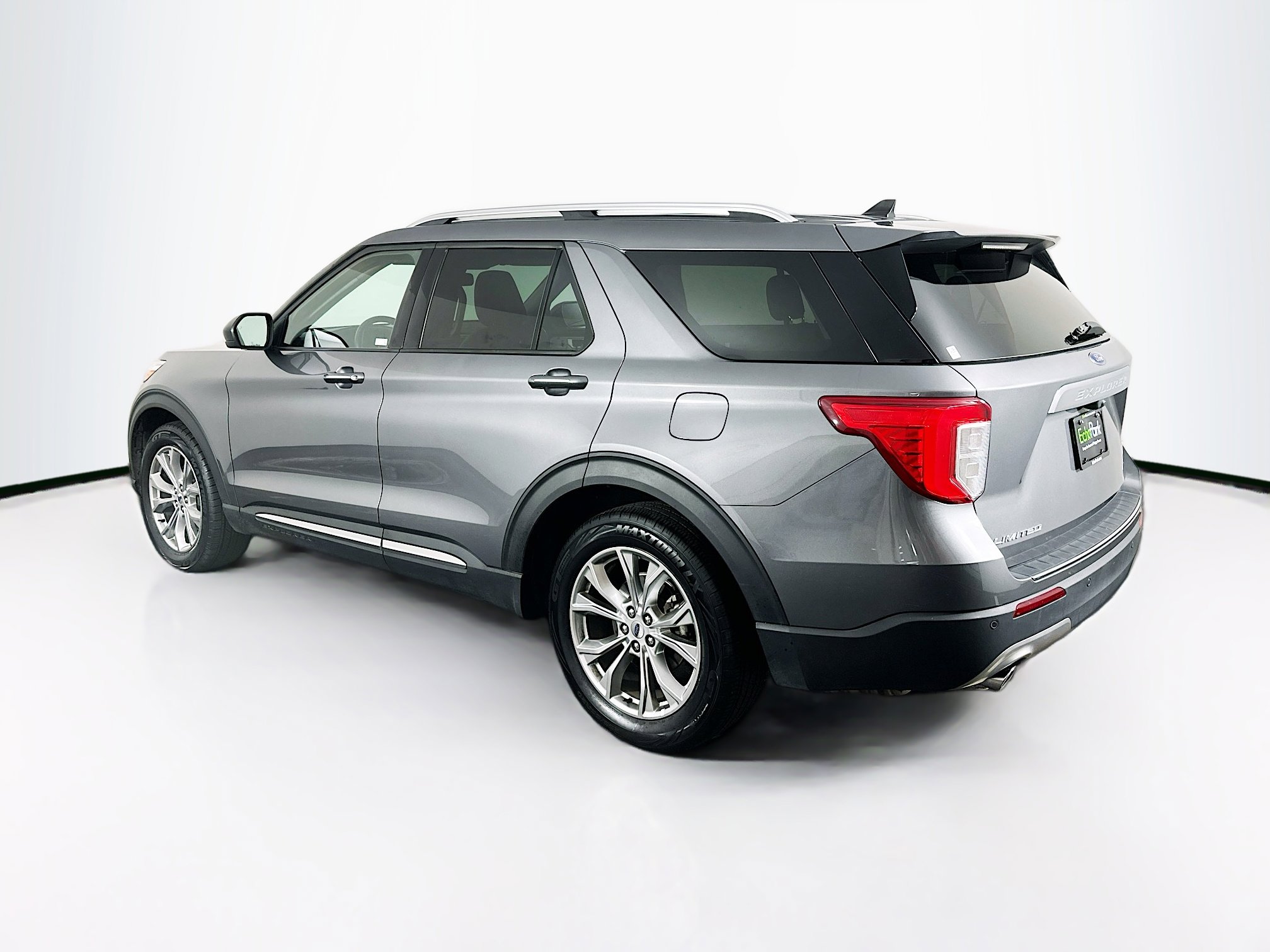 Used 2024 Ford Explorer Limited image 5