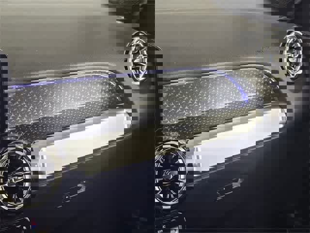 Used 2025 Mercedes-Benz GLB 250 4MATIC image 38