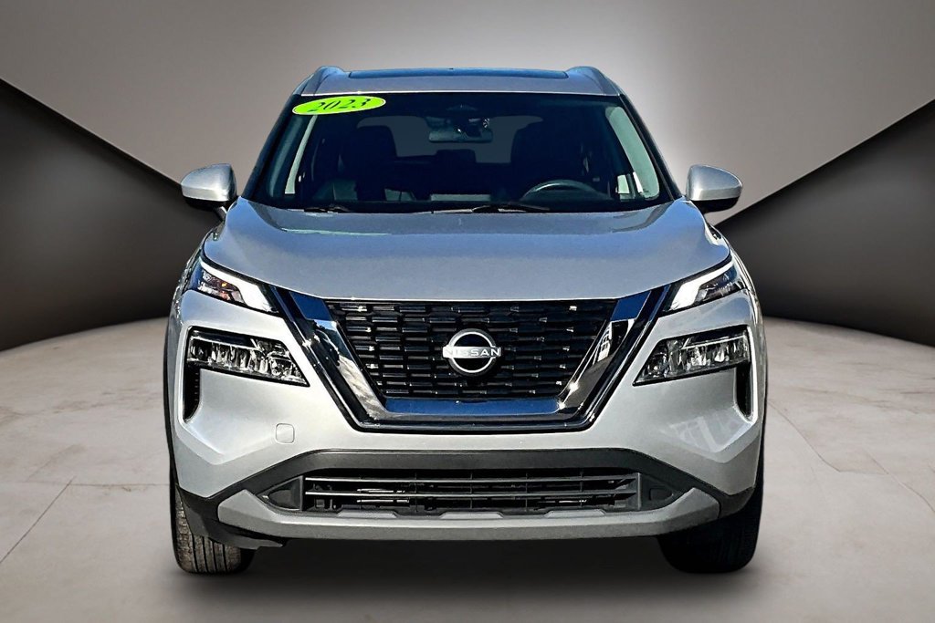 Used 2023 Nissan Rogue SV w/ SV Premium B Package AWD/4WD image 2