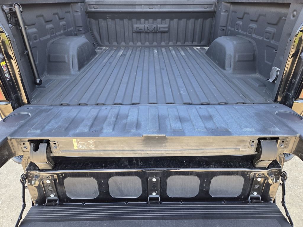 Used 2023 GMC Sierra 1500 SLT image 30